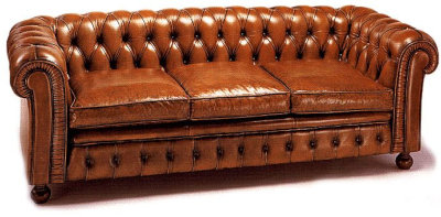 Sofa de piel antiguo
